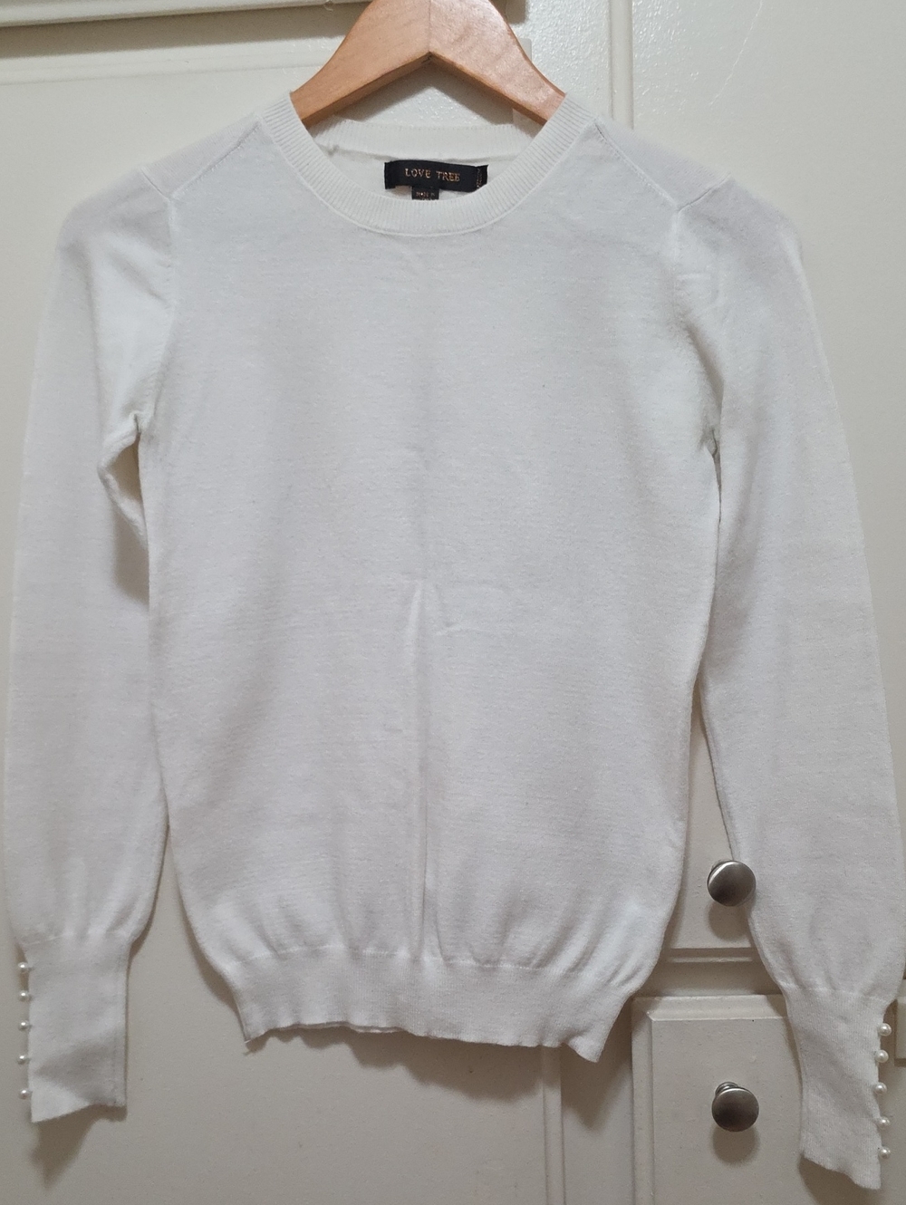 Love Tree Women's White Crewneck Pullover Sweater